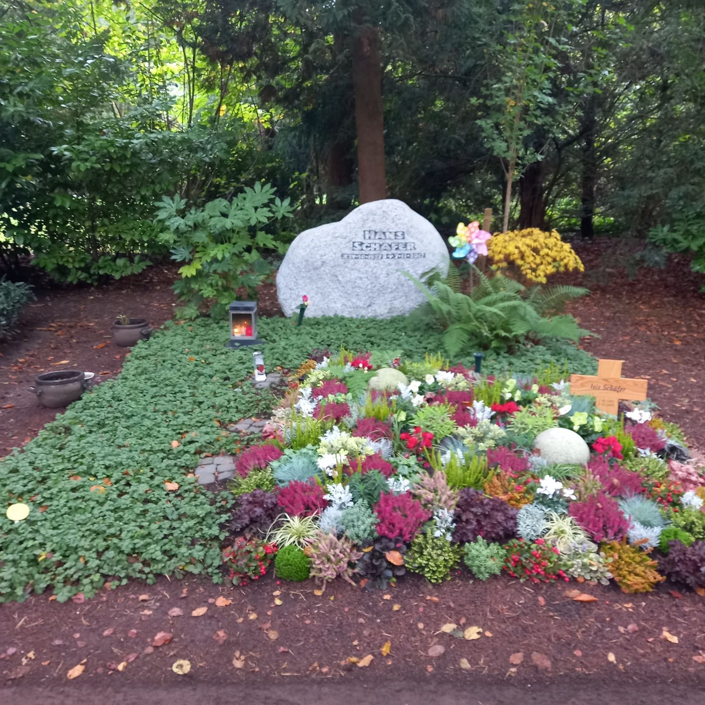 Grabstätte von Hans Schäfer auf Südfriedhof Köln
